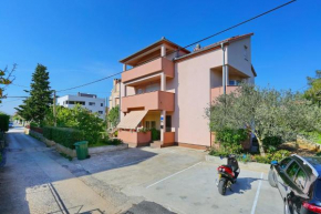 Отель Apartmani Natali  Задар